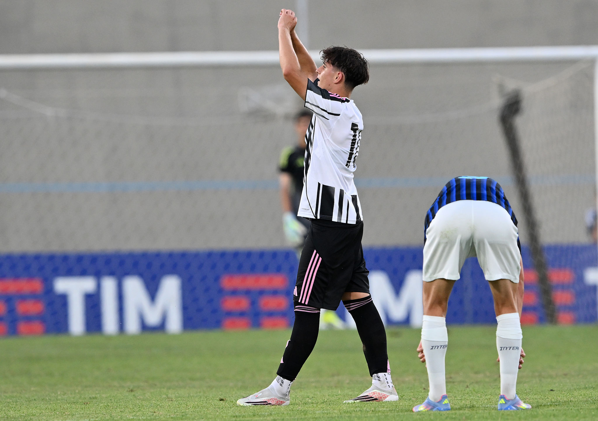 ✗ La Juventus blinda Pietro Salvai: primo contratto da professionista per il giovane attaccante