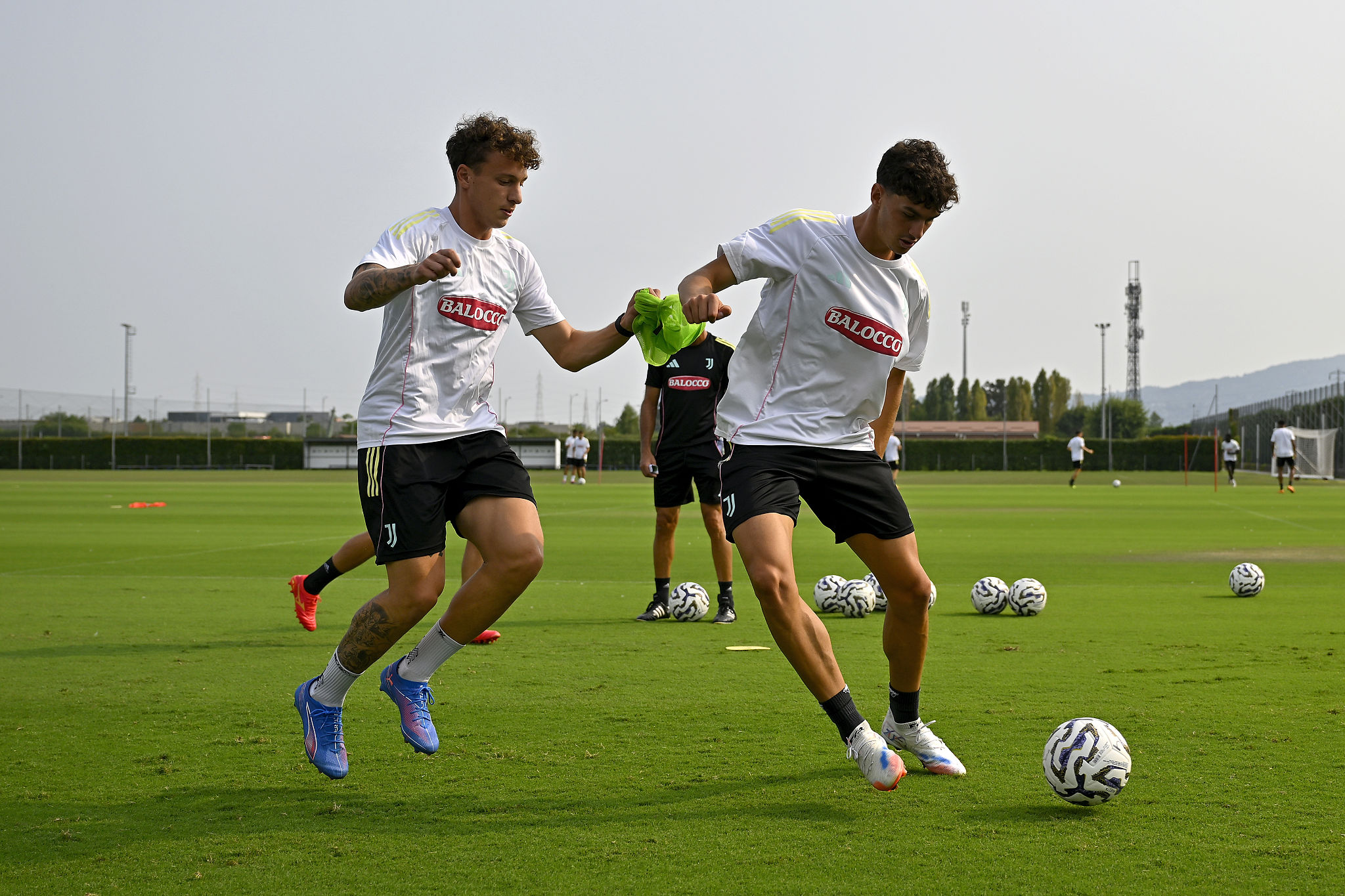 Di Biase verso l’Inghilterra, la Juventus tratta la cessione con il Crawley
