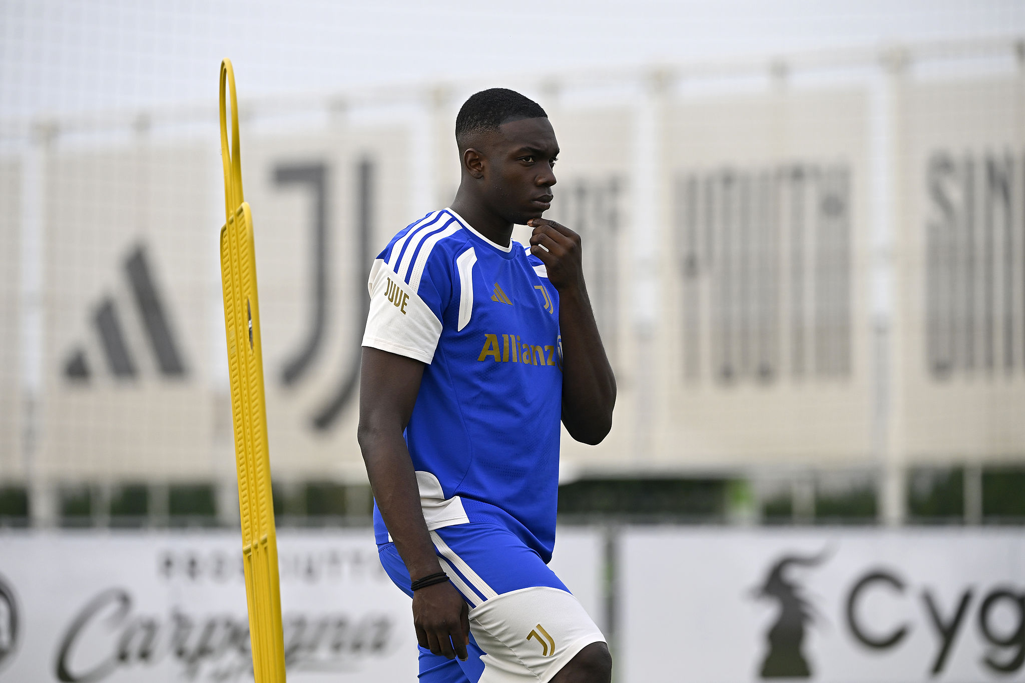 Infortunio Ekhator, cambio forzato in Basilea-Juve: le ultime