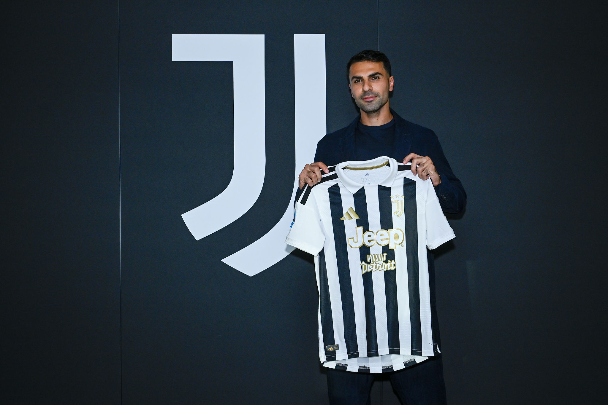 Massara beffa la Roma: Celik sceglie la Juventus quando il rinnovo sembrava fatto