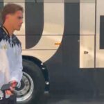 Juventus, VIDEO ESCLUSIVO: i bianconeri partono per Hong Kong, presenti anche Kolo Muani e Alajbegovic
