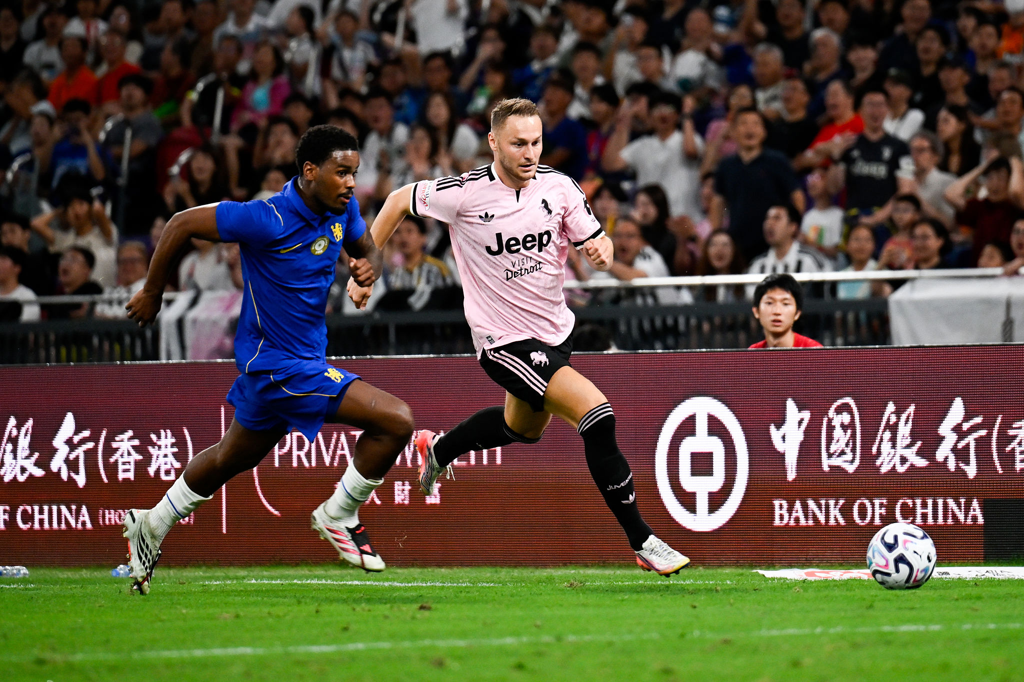 Koopmeiners ai margini della Juventus: si apre un nuovo scenario per l’addio