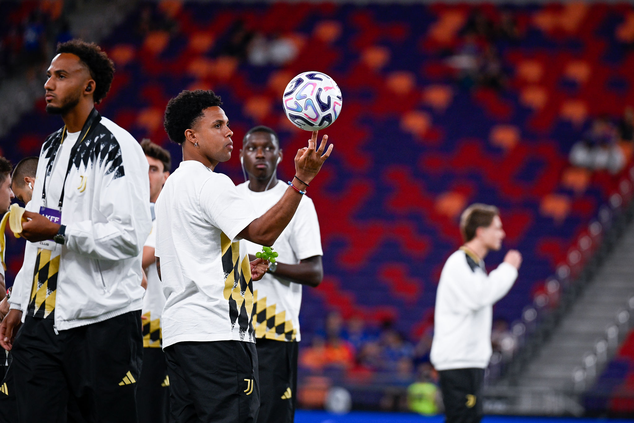 McKennie: ‘Inter favorita per i giornali noi pronti a riportare la Juve dove merita. Su Vlahovic…’
