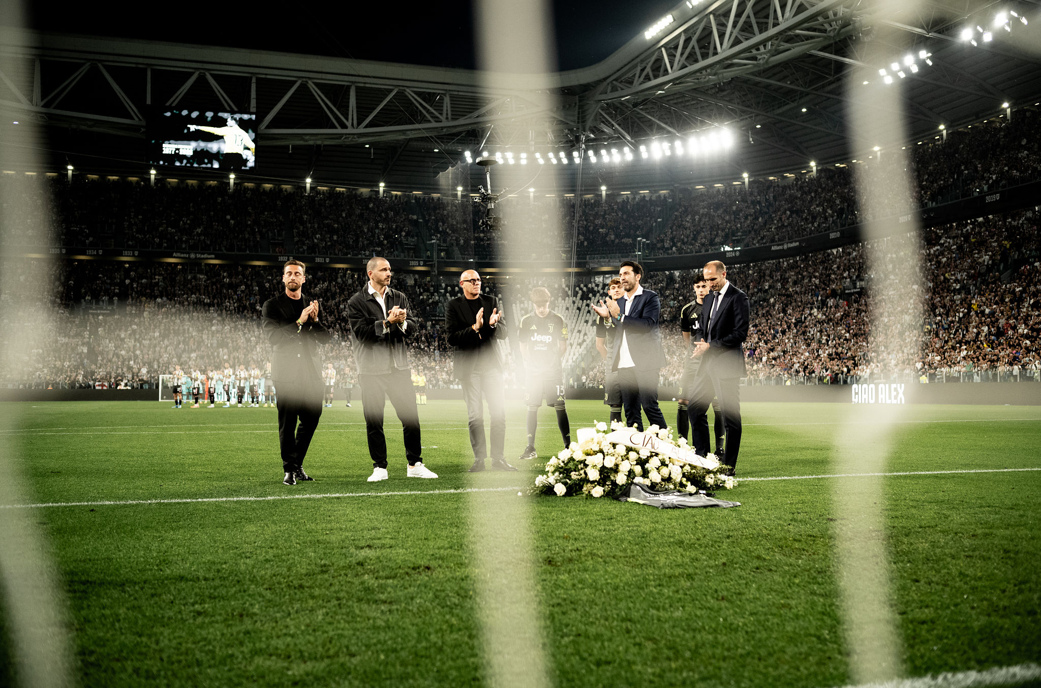 Buffon e il senso di appartenenza: ‘Sono sceso in serie B con la Juventus riducendomi lo stipendio’