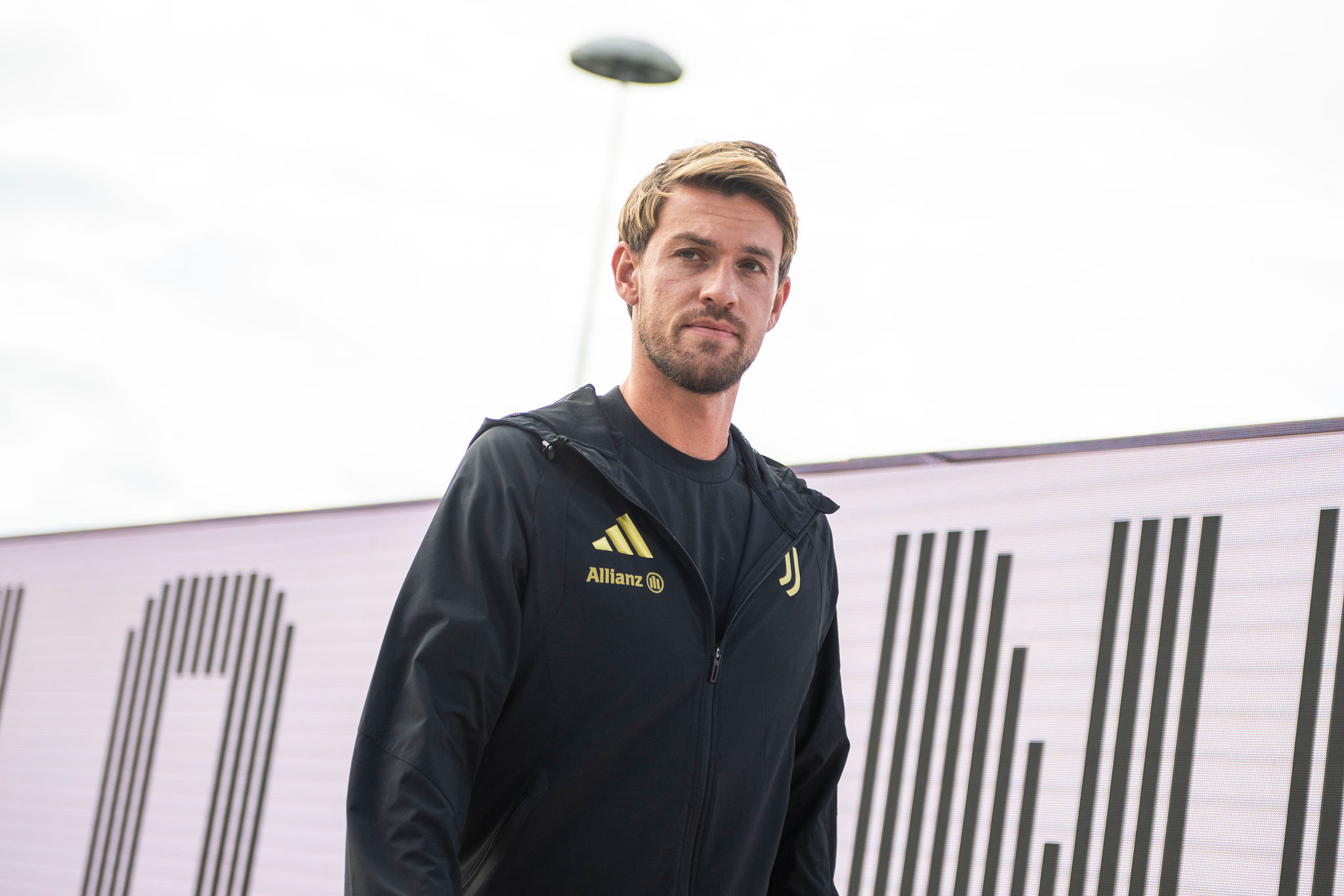 Rugani proposto alla Lazio, risposta tiepida: il suo futuro dipende da Romagnoli