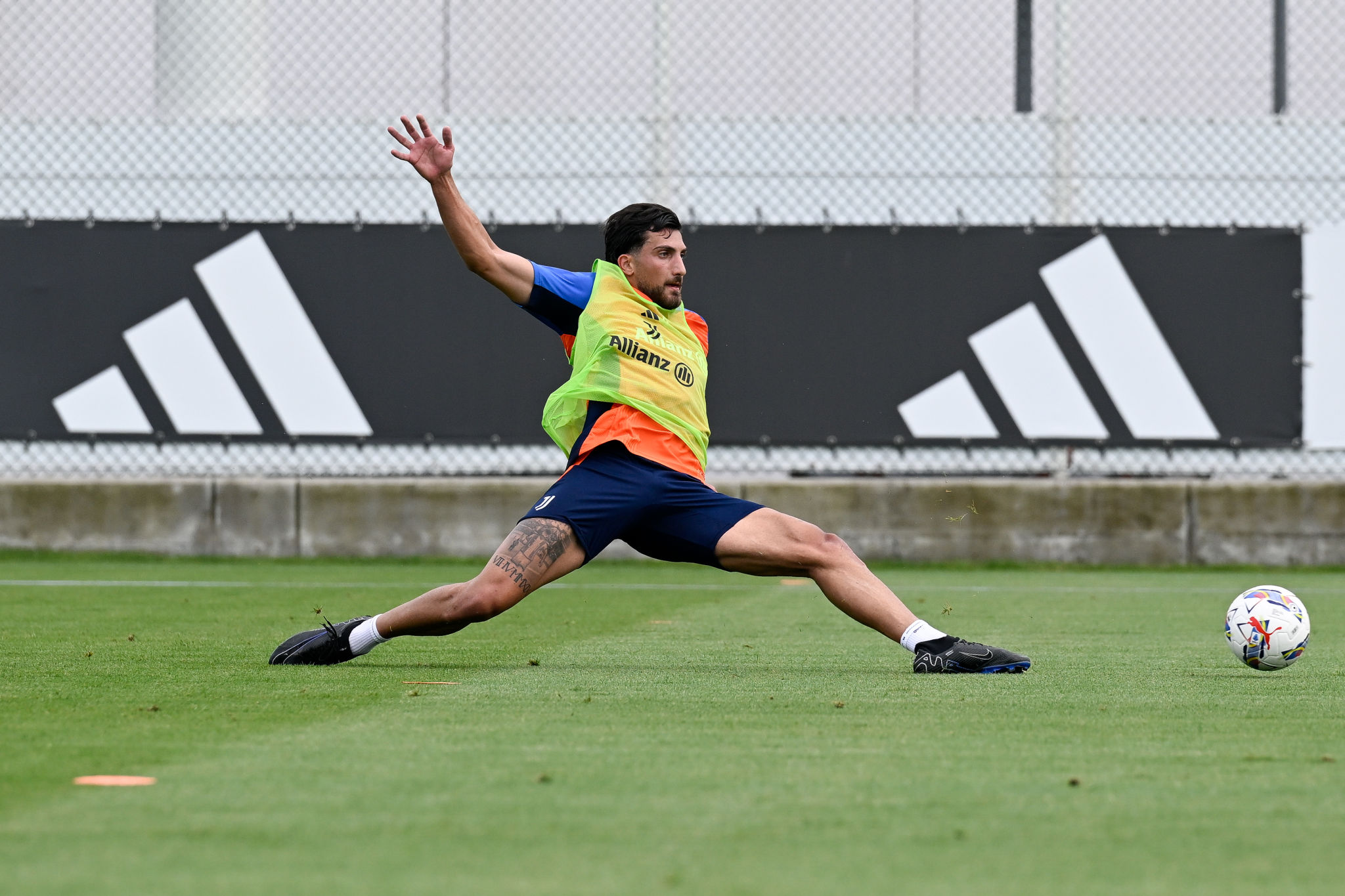 Catanzaro, l'obiettivo per l'attacco è Pecorino: contatti con la Juventus