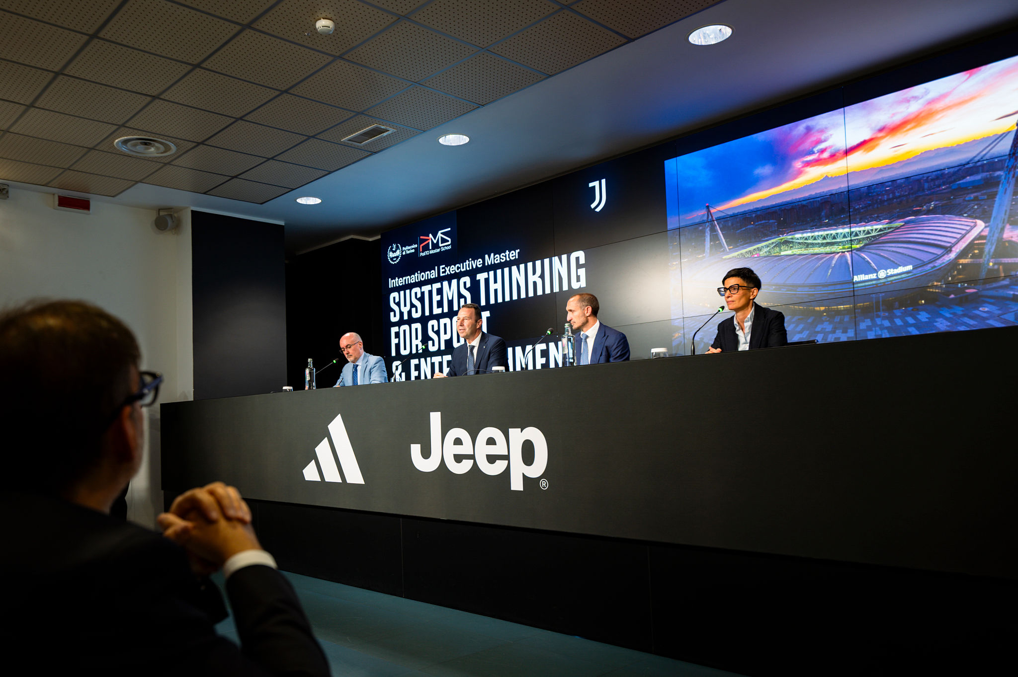 Chiellini a Perth, l'ex capitano incontra i tifosi a Casa Juventus (FOTO)