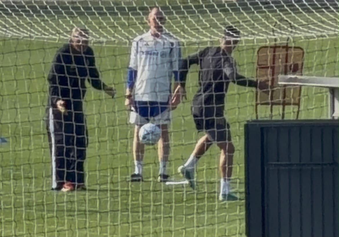 Juventus, allenamento alla vigilia dell’Europa League: Celik lavora a parte (VIDEO)