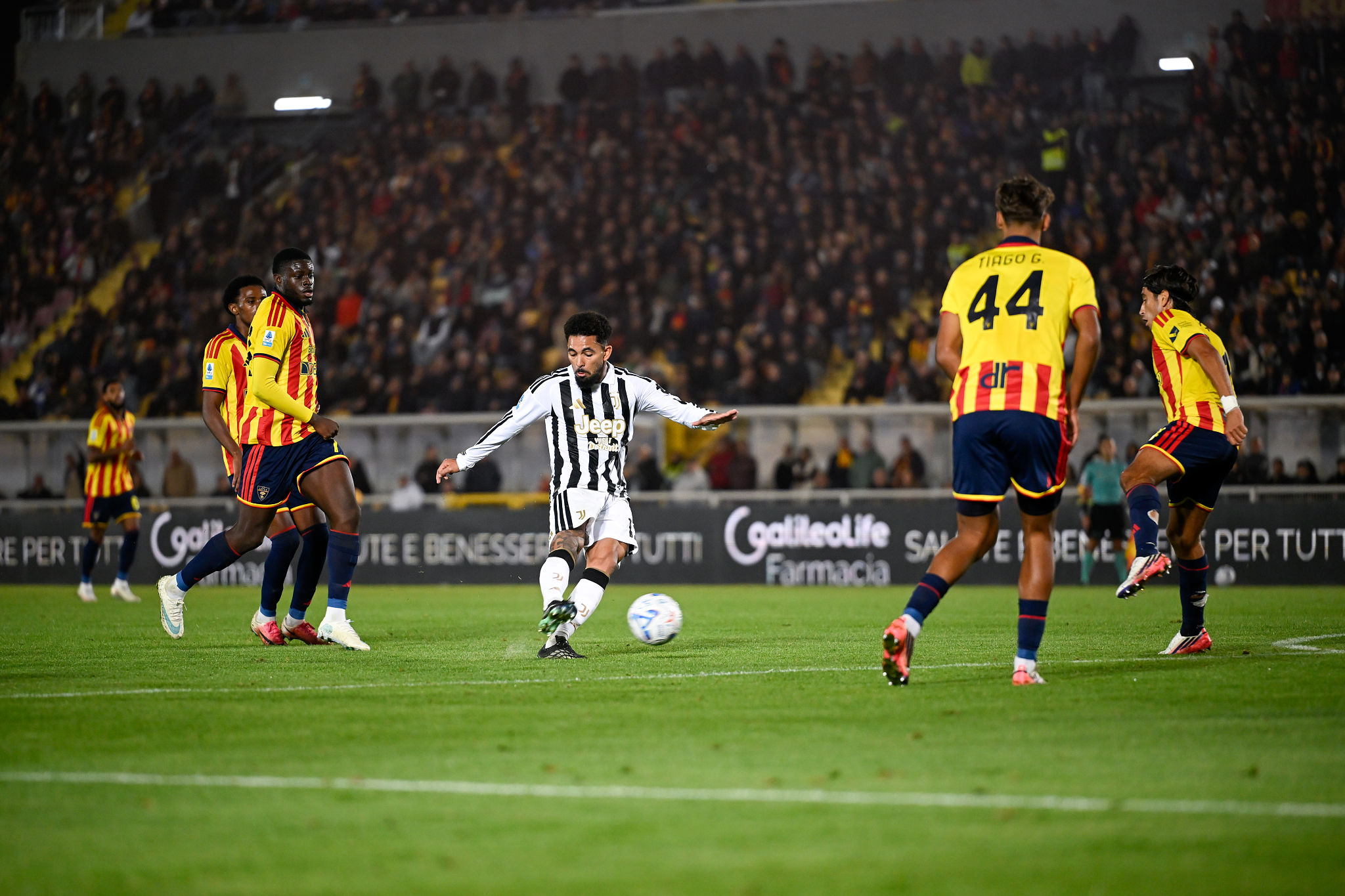 Douglas Luiz apre al rinnovo: la Juventus può ritrovare un patrimonio